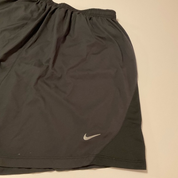 Nike Dri-Fit Athletic Shorts, Black, Lined, Drawstring, Back Zip Pocket, Sz L - Picture 3 of 11